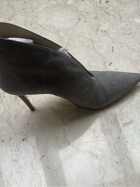 Karen Millen Black Suede Pointed Pump with Subtle Gold Trim